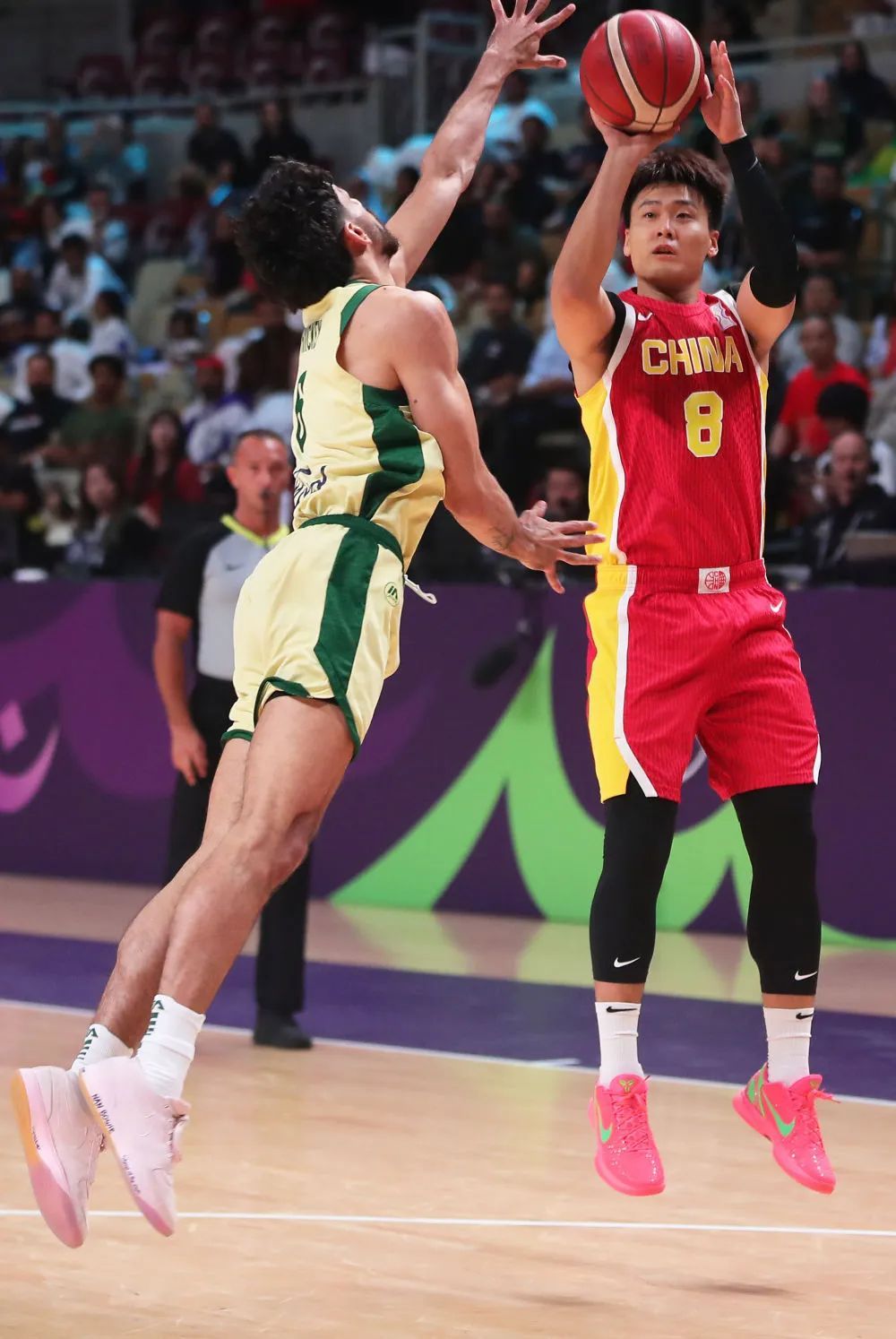 新华社, 攻防两端你, 王东震 新华社, 攻防两端你, 王东震