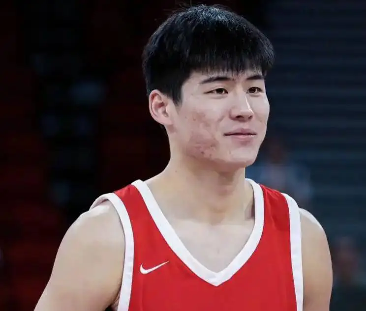 季四大新人, src