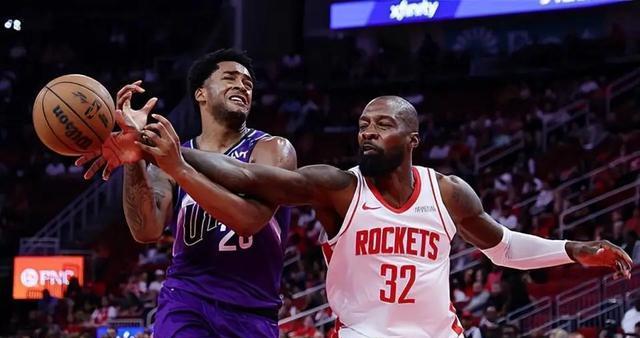 杜兰特身边, AA, 甚至在季后